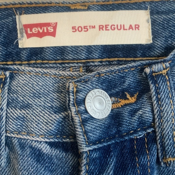 Levi's 505 Regular medium wash bootcut jeans size 10 regular EUC - Picture 2 of 4